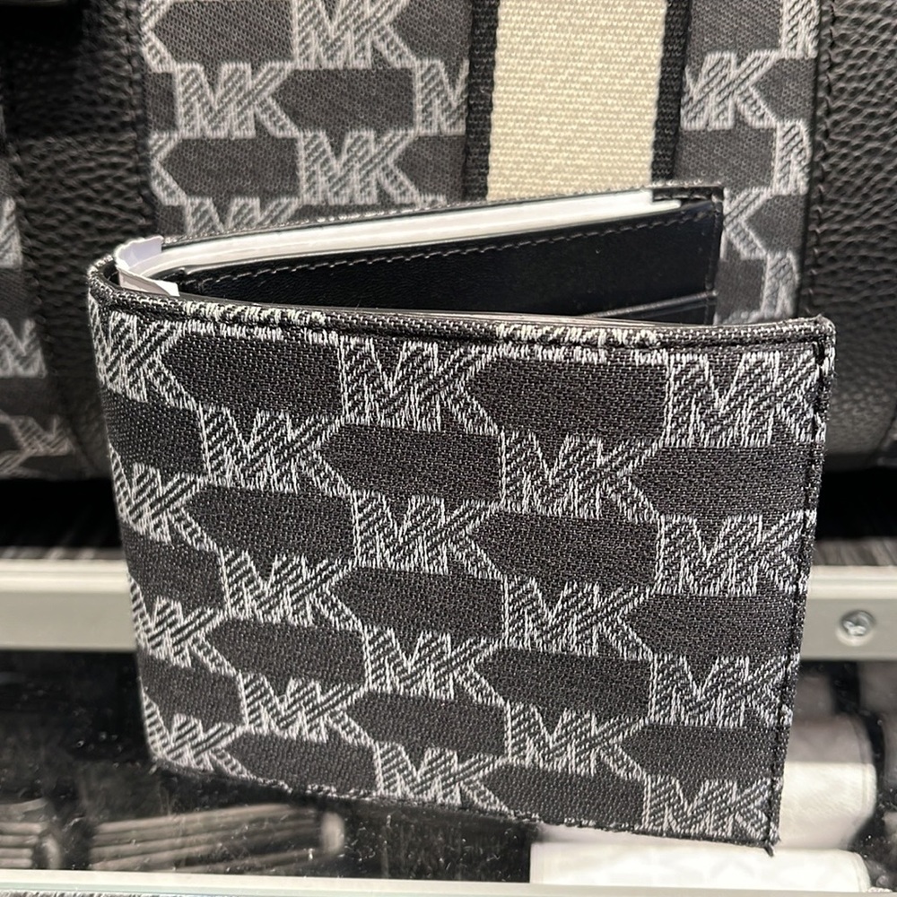 Michael Kors Men’s Women’s Cooper Logo Fabric Billfold Wallet Black Multi NWT - Picture 10 of 16